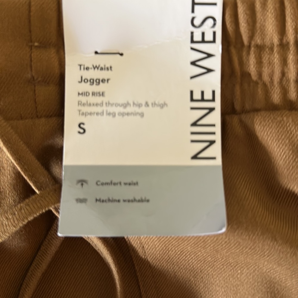 🍁 Mid rise tie waist jogger NWT - Picture 6 of 6